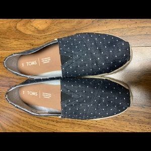 Toms shoes